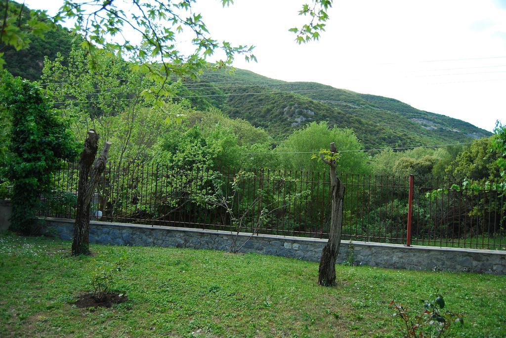 Hotel Faraggi Kleidonia ภายนอก รูปภาพ